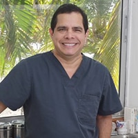 Dr. Jairo Montoya
