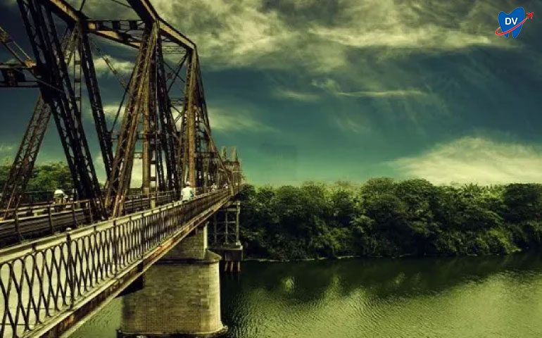 The Long Bien bridge in Hanoi