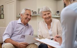 Old couple processing loan