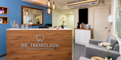 Reception Desk at Dr. Tremolada